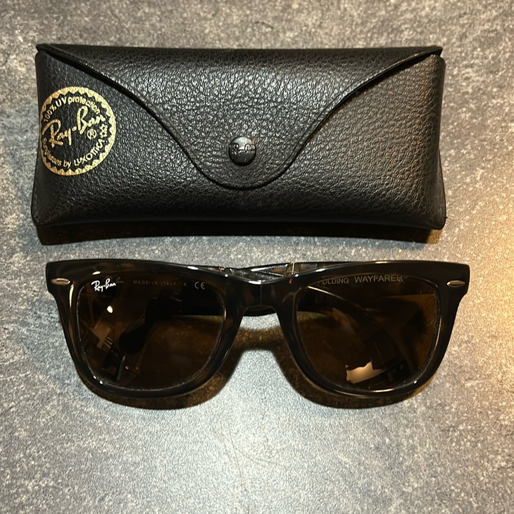 Ray-Ban RB4105 Foldable Wayfarer Tortoise Frame with/ Crystal Brown Lens